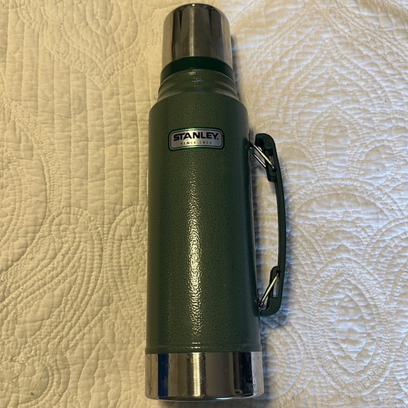 Stanley vacuum flask classic green good condition - Picture 1 of 5